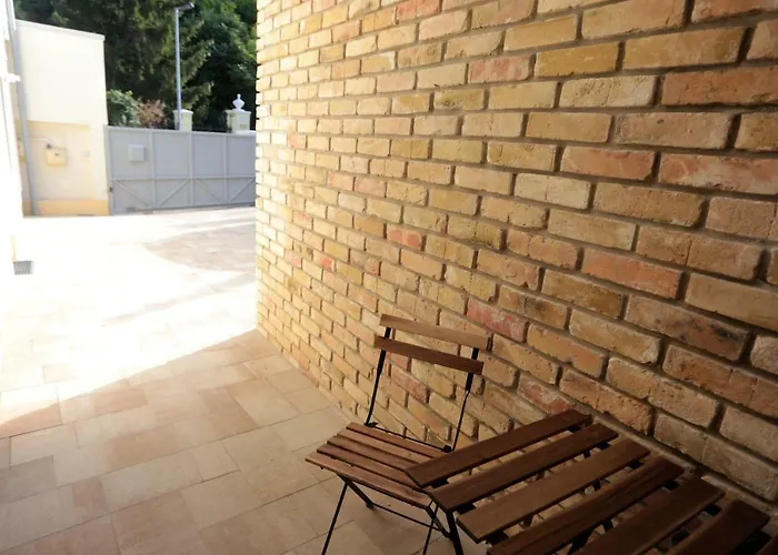 Jokai 19 Vendeghaz * 베스프렘